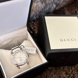 Gucci Dive style watch Silver and Men’s 40mm Timepiece